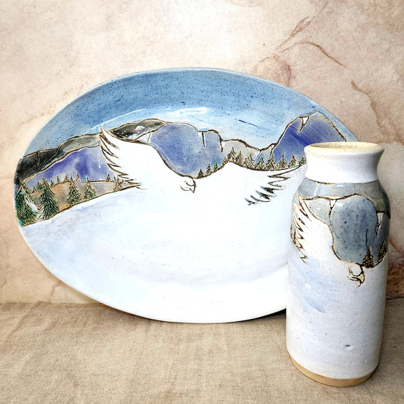 Abound Tult Studio Pottery Wild Bird Hawk Mountain Platter & Bird Vase Signed - Picture 1 of 13